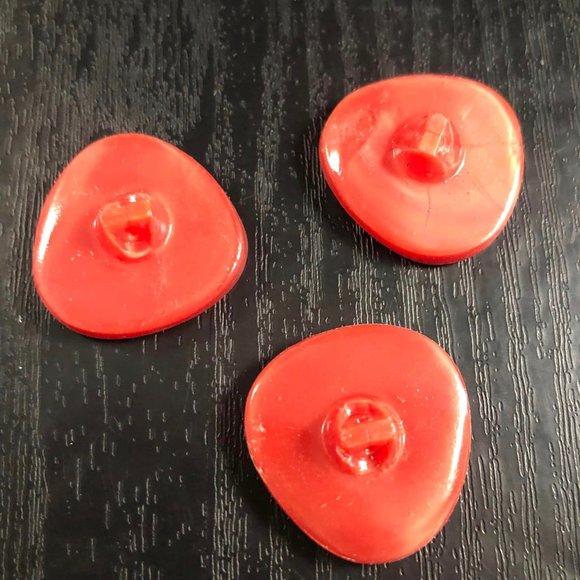Set of 3 Matching Red Czech Glass Buttons Triangle shape One Inch Vintage - Picture 2 of 3